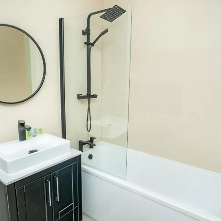 Διαμέρισμα Stylish And Bright 2 Bed In *
