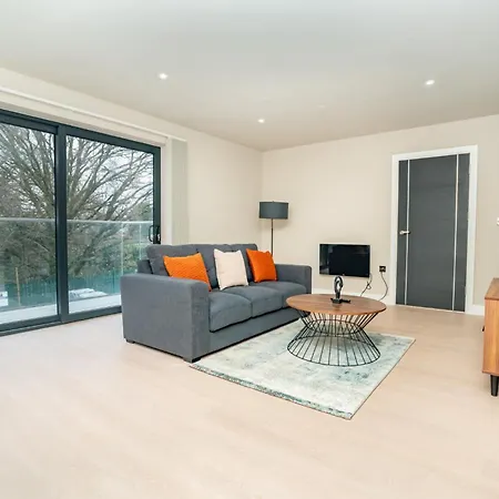 Διαμέρισμα Stylish And Bright 2 Bed In *